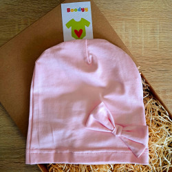 Cappellino rosa per bambina con fiocco